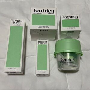 Torriden Balanceful Line 5 Piece Skincare Set
